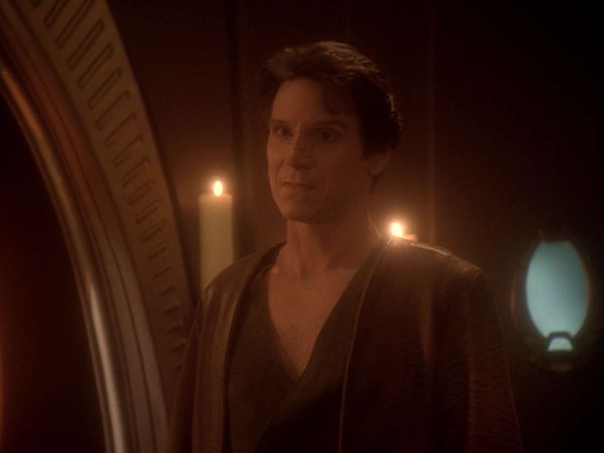 extant_StarTrek_DS9_6x08-Resurrection_03640.jpg