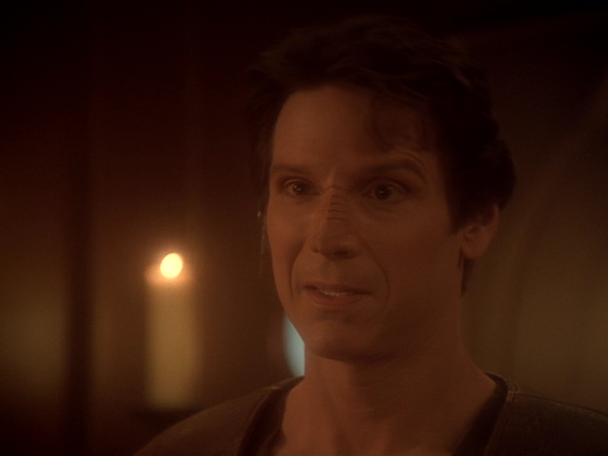 extant_StarTrek_DS9_6x08-Resurrection_03684.jpg