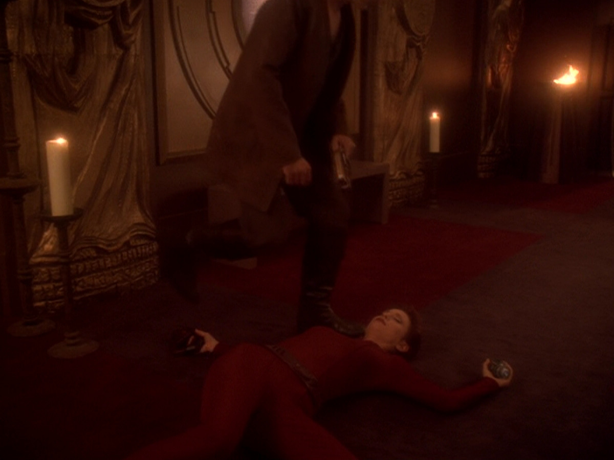 extant_StarTrek_DS9_6x08-Resurrection_03724.jpg