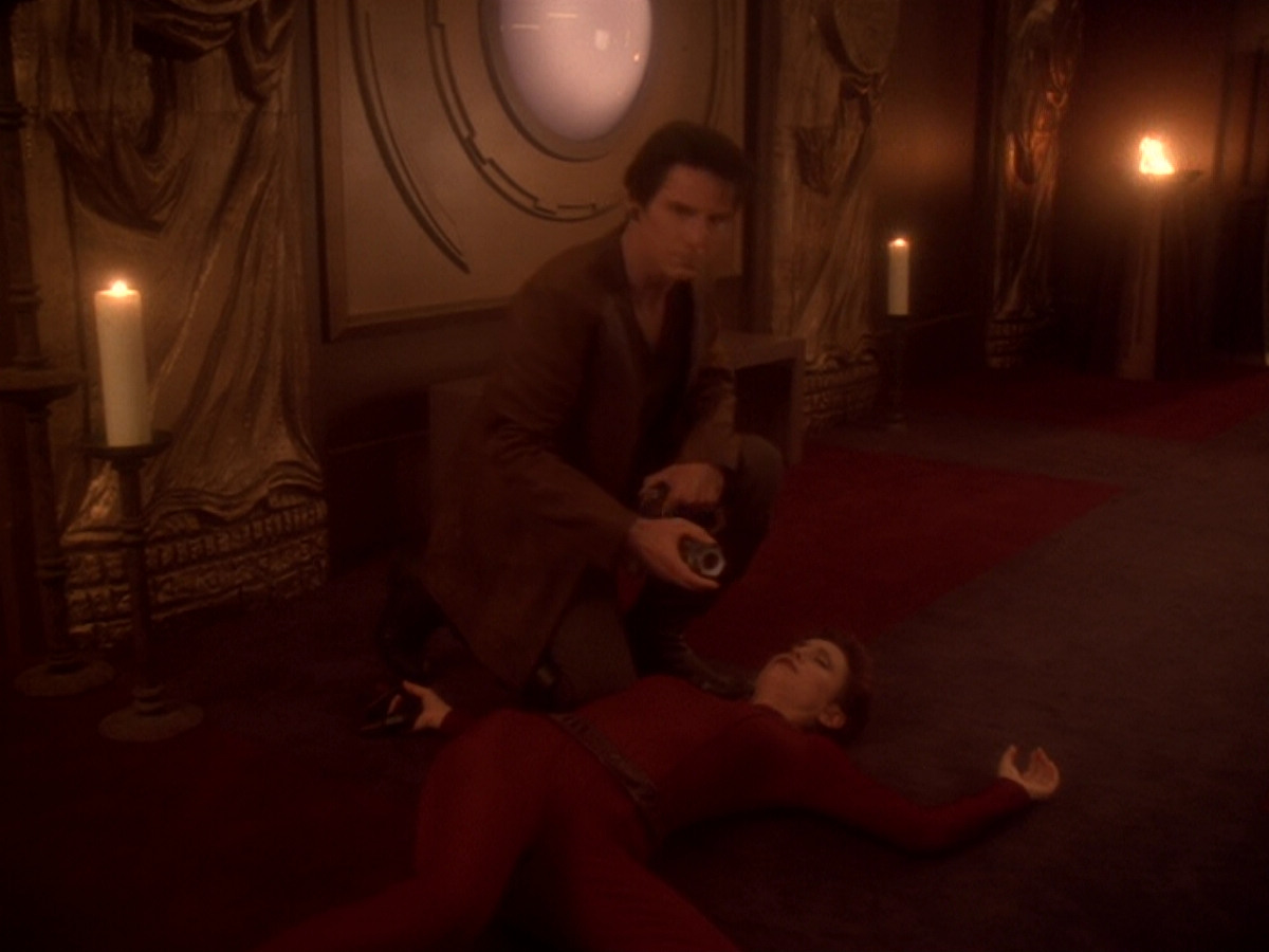 extant_StarTrek_DS9_6x08-Resurrection_03729.jpg