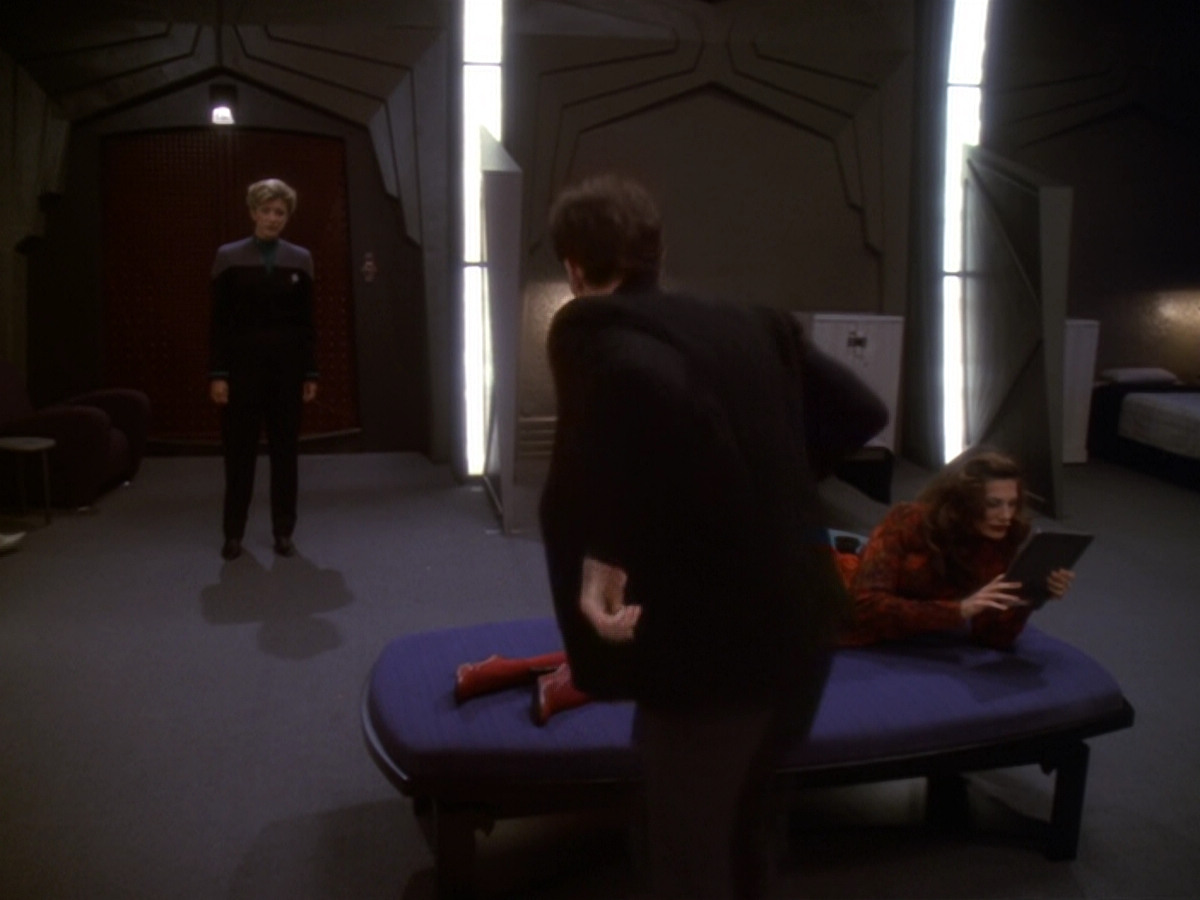 extant_StarTrek_DS9_6x09-StatisticalProbabilities_00024.jpg