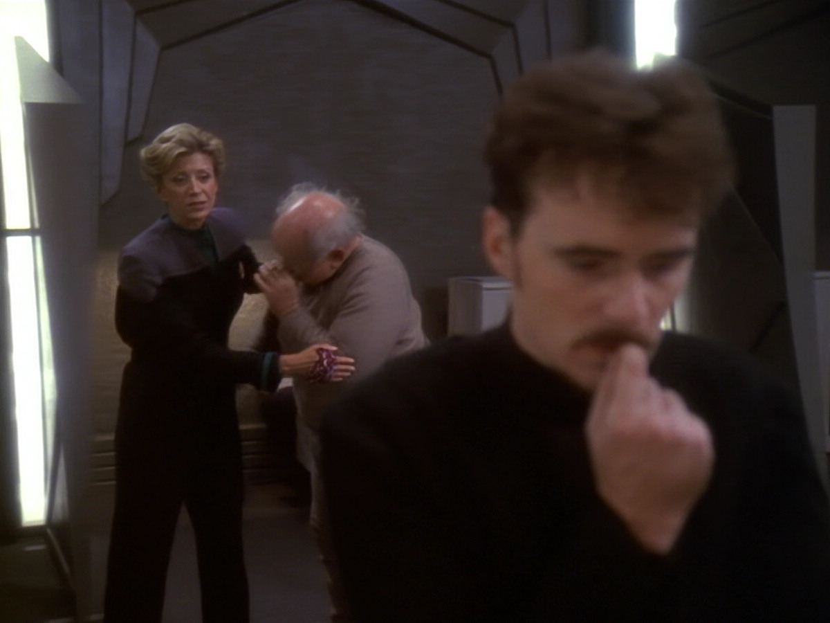 extant_StarTrek_DS9_6x09-StatisticalProbabilities_00203.jpg