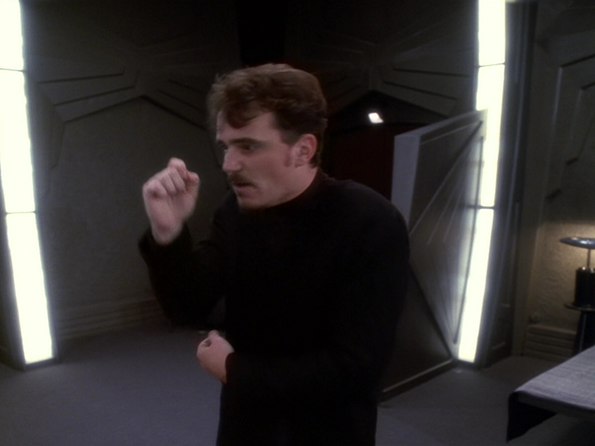 extant_StarTrek_DS9_6x09-StatisticalProbabilities_00679.jpg