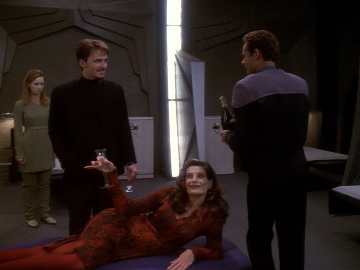 extant_StarTrek_DS9_6x09-StatisticalProbabilities_01911.jpg