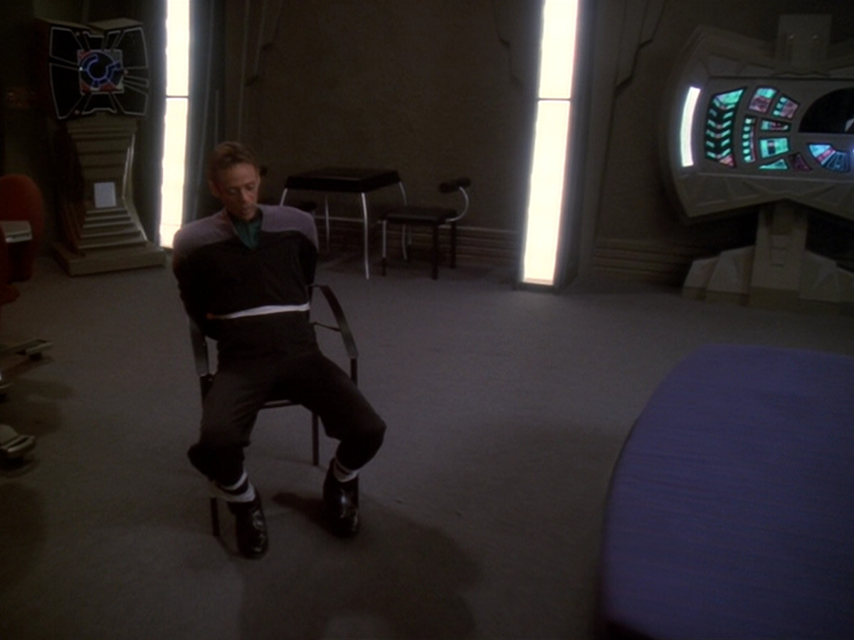 extant_StarTrek_DS9_6x09-StatisticalProbabilities_03087.jpg