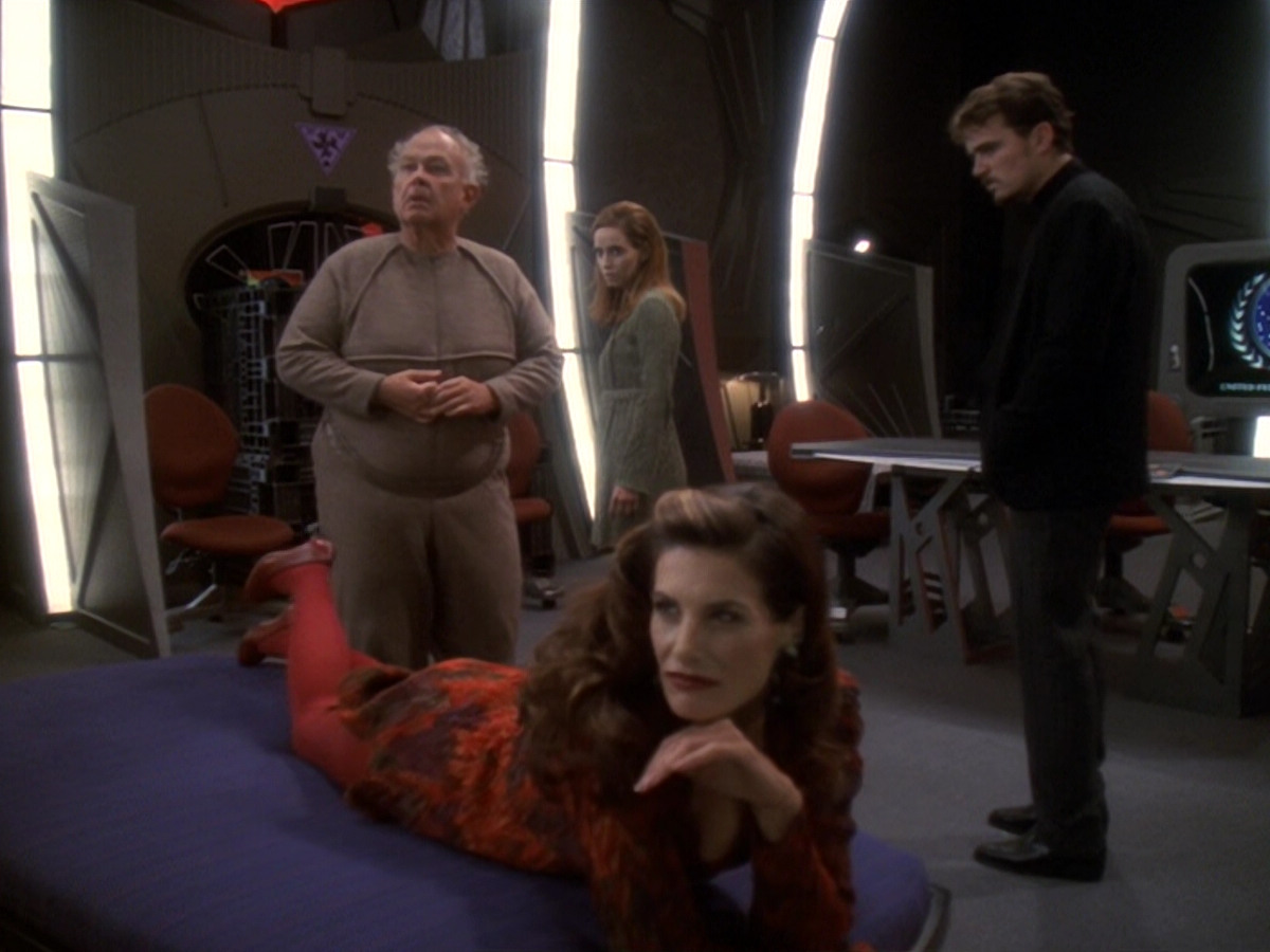 extant_StarTrek_DS9_6x09-StatisticalProbabilities_03436.jpg