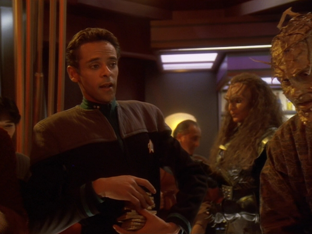 extant_StarTrek_DS9_6x09-StatisticalProbabilities_03603.jpg