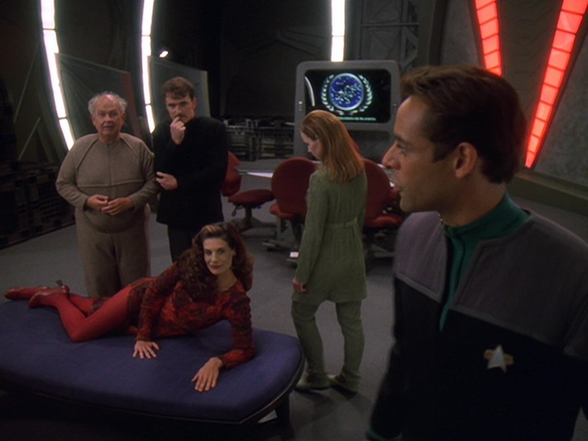 extant_StarTrek_DS9_6x09-StatisticalProbabilities_03704.jpg