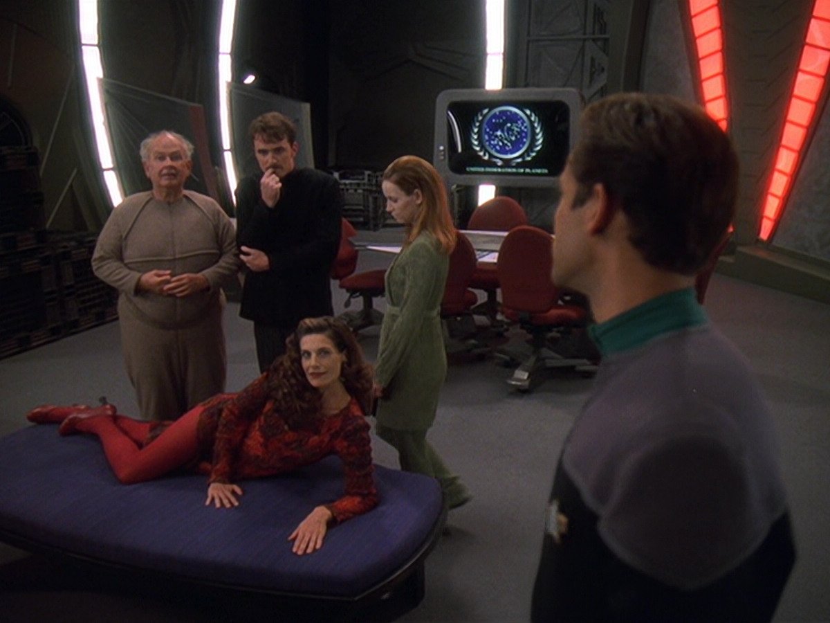 extant_StarTrek_DS9_6x09-StatisticalProbabilities_03705.jpg