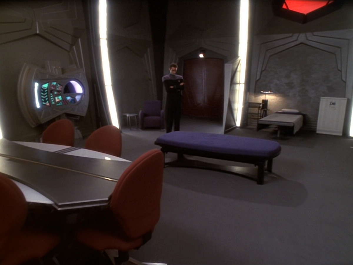 extant_StarTrek_DS9_6x09-StatisticalProbabilities_03728.jpg
