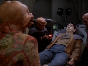 extant_StarTrek_DS9_6x10-TheMagnificentFerengi_03405.jpg