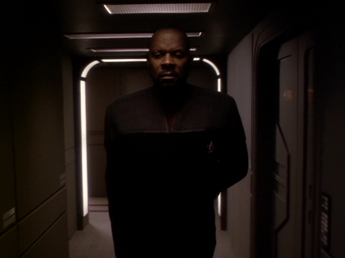 extant_StarTrek_DS9_6x11-Waltz_00024.jpg