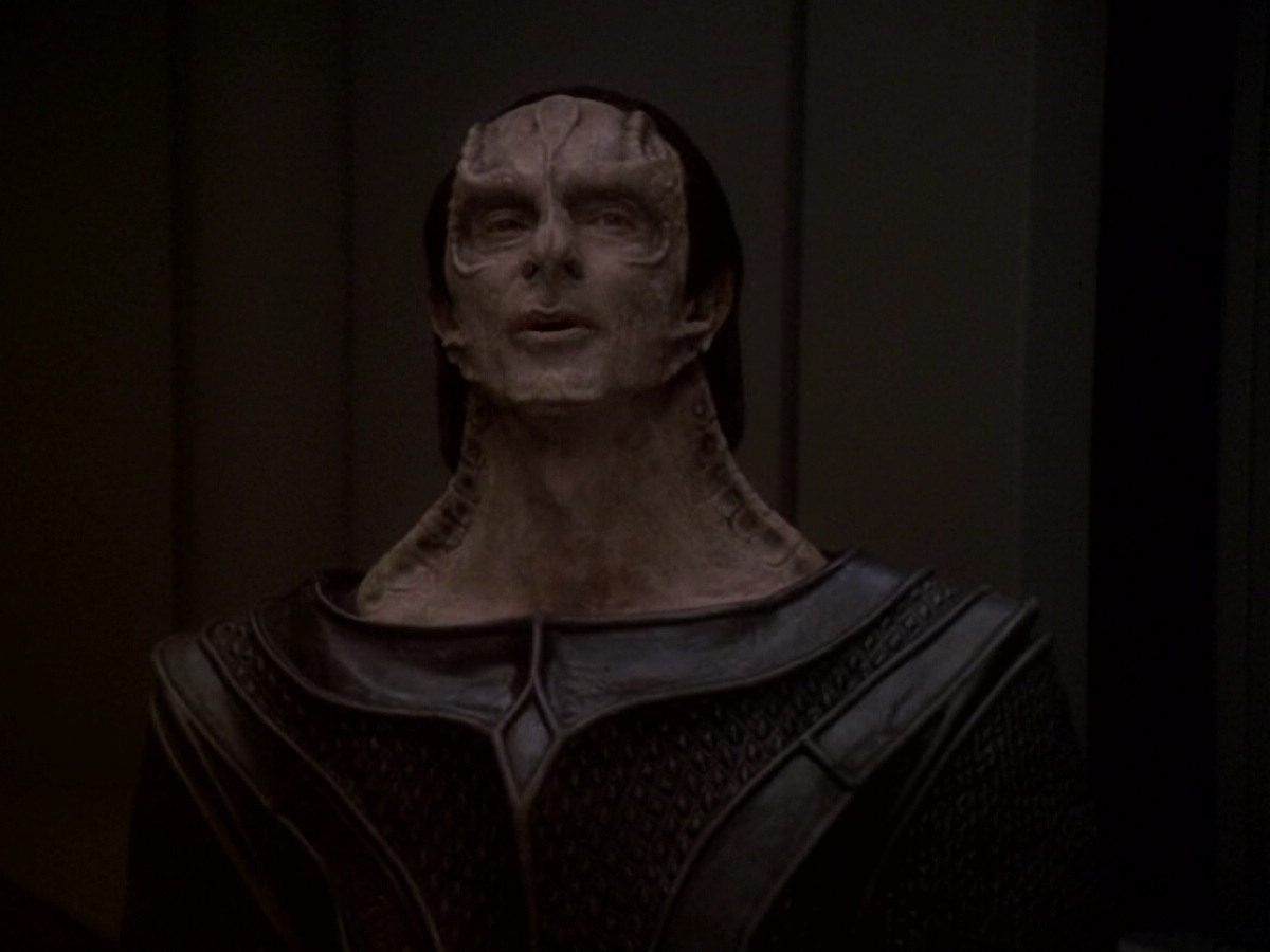 extant_StarTrek_DS9_6x11-Waltz_00084.jpg