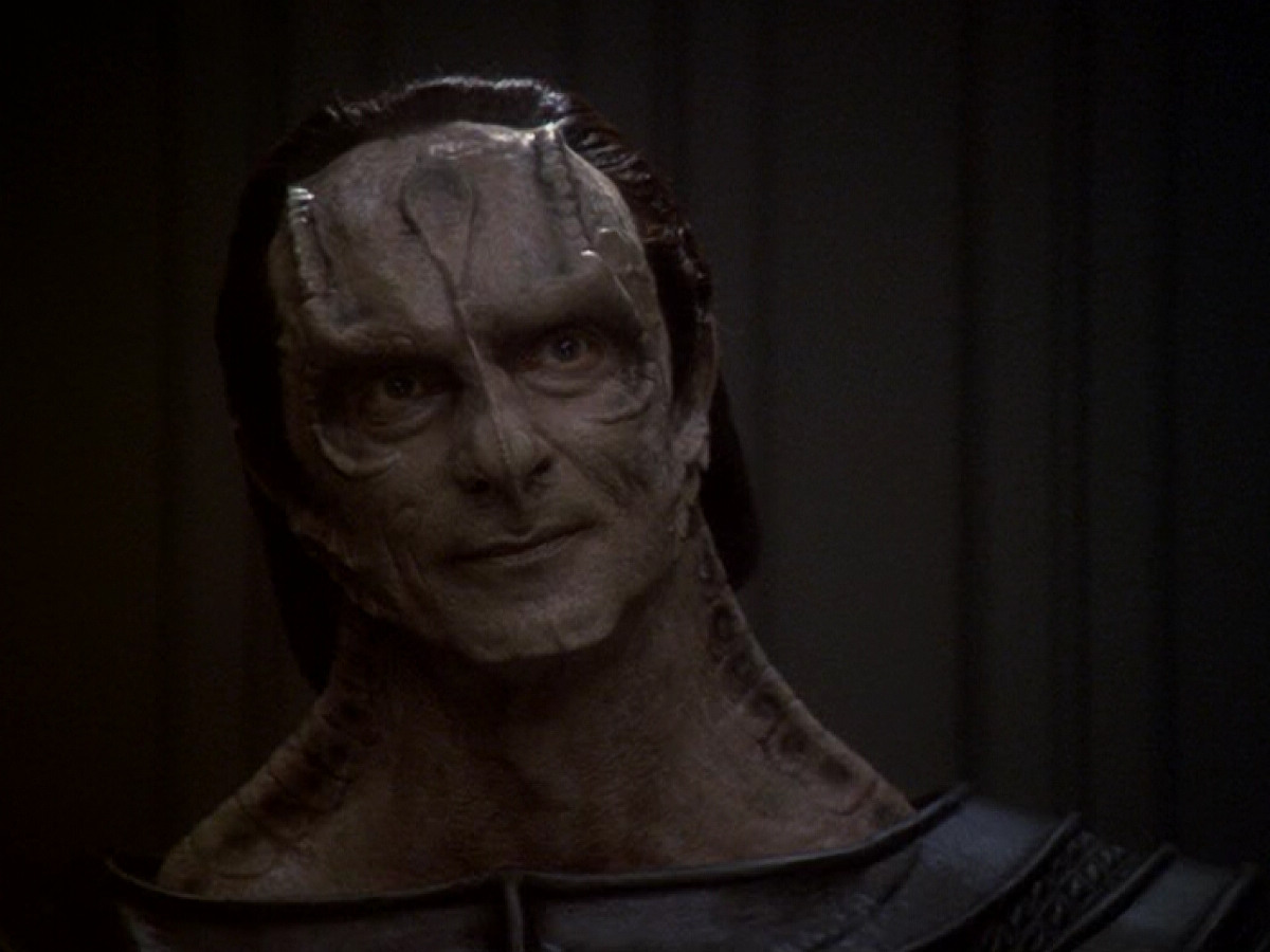 extant_StarTrek_DS9_6x11-Waltz_00159.jpg