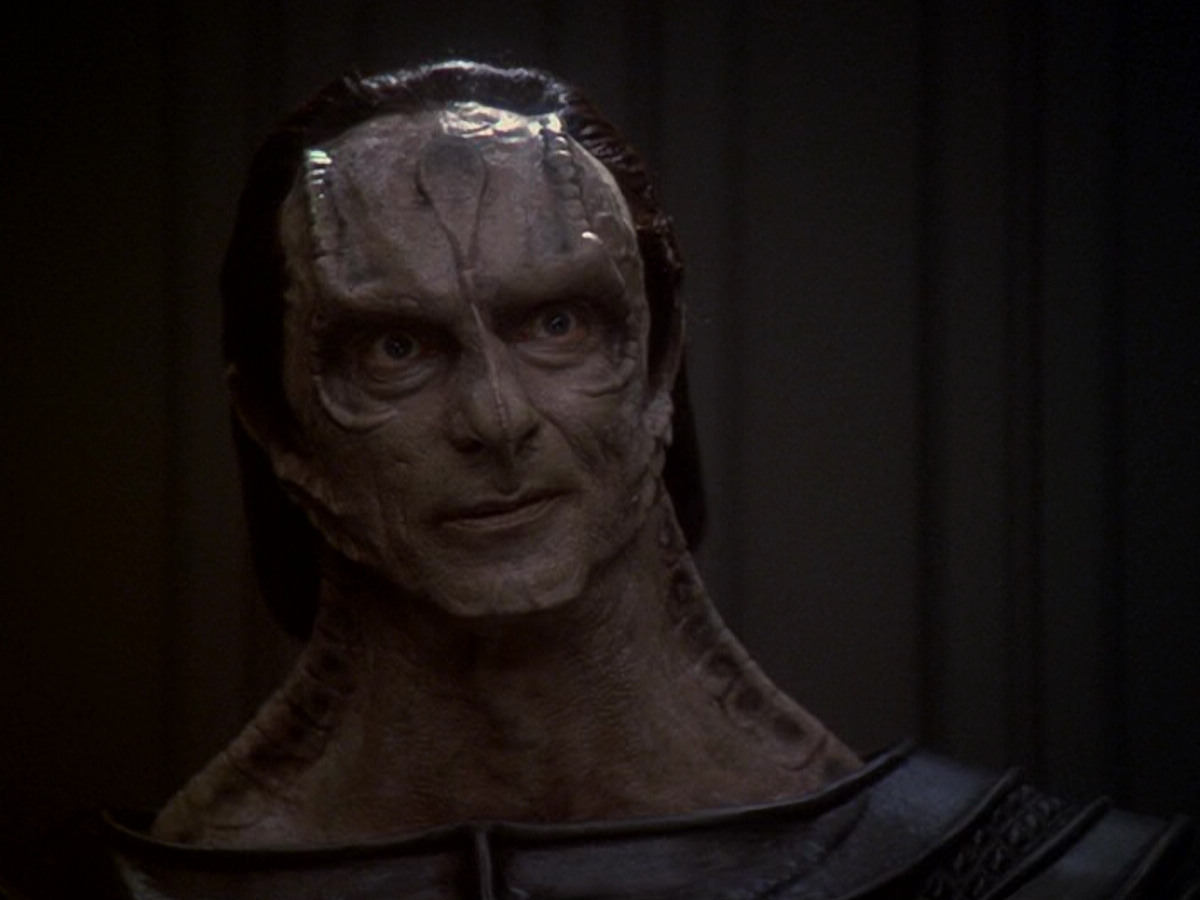 extant_StarTrek_DS9_6x11-Waltz_00226.jpg