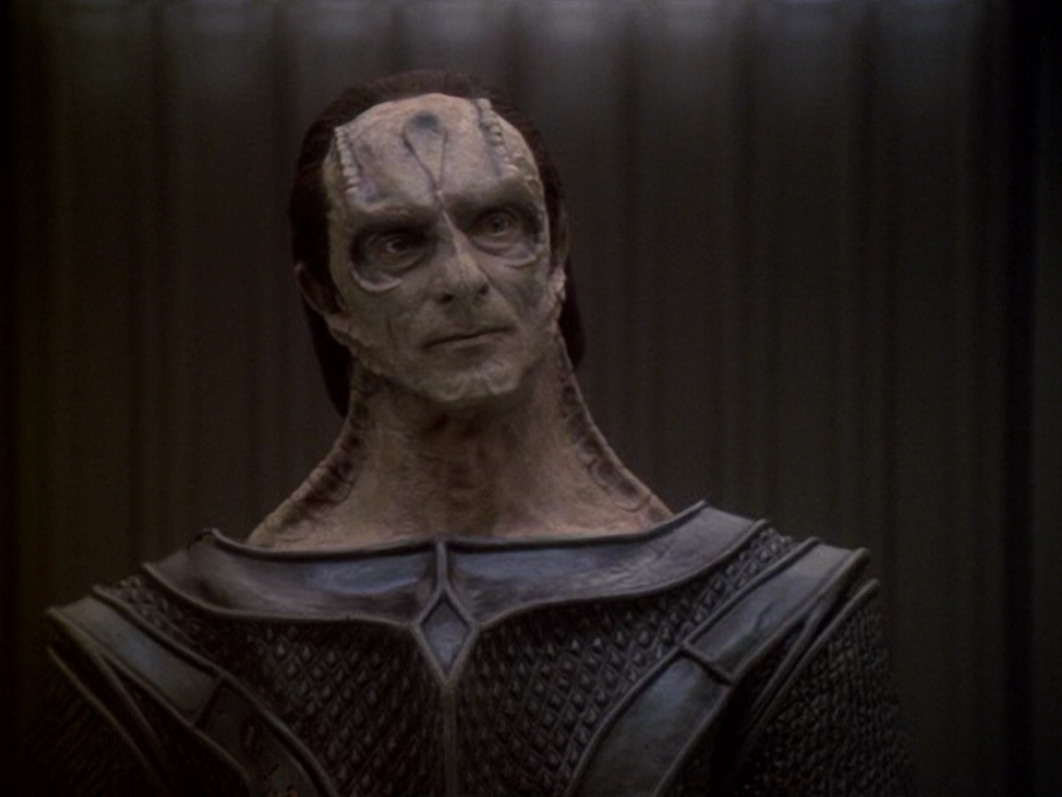extant_StarTrek_DS9_6x11-Waltz_00333.jpg