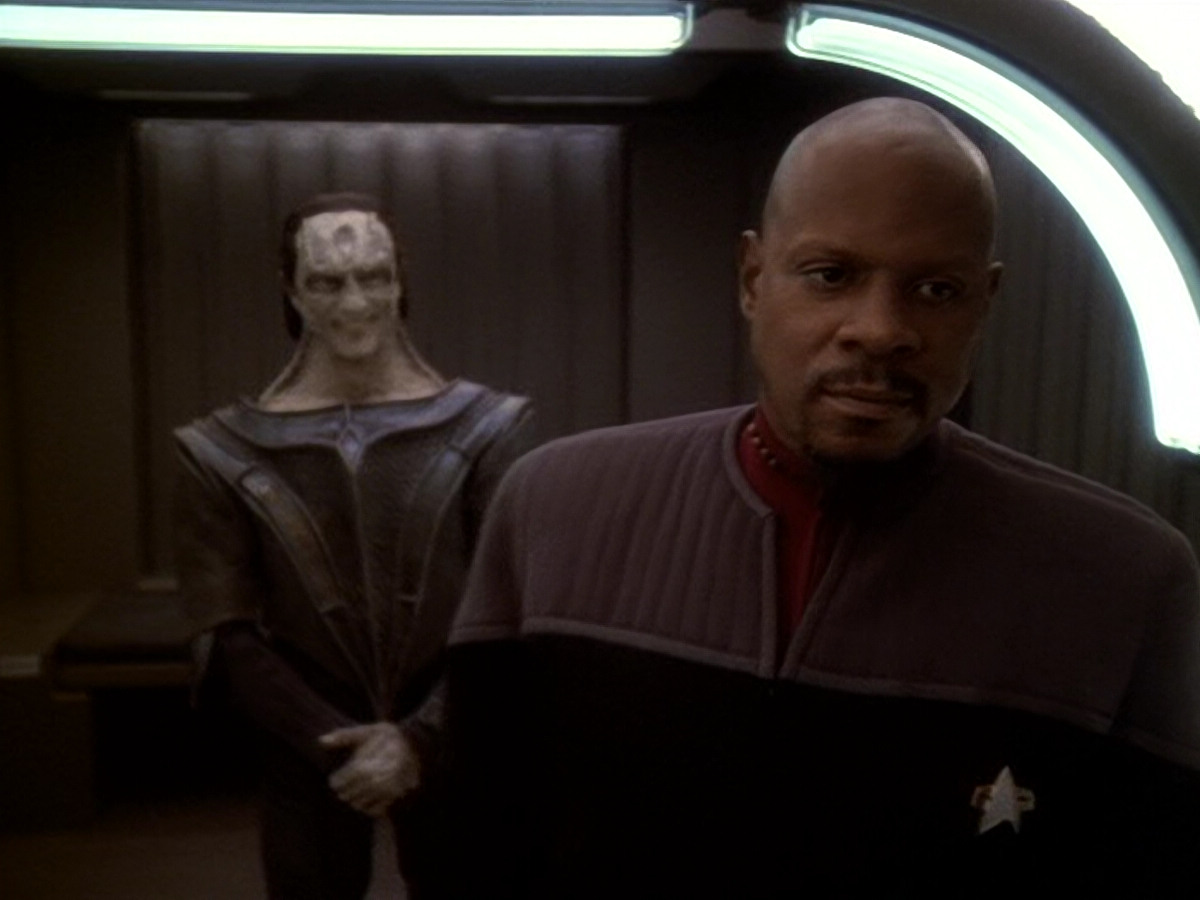 extant_StarTrek_DS9_6x11-Waltz_00351.jpg