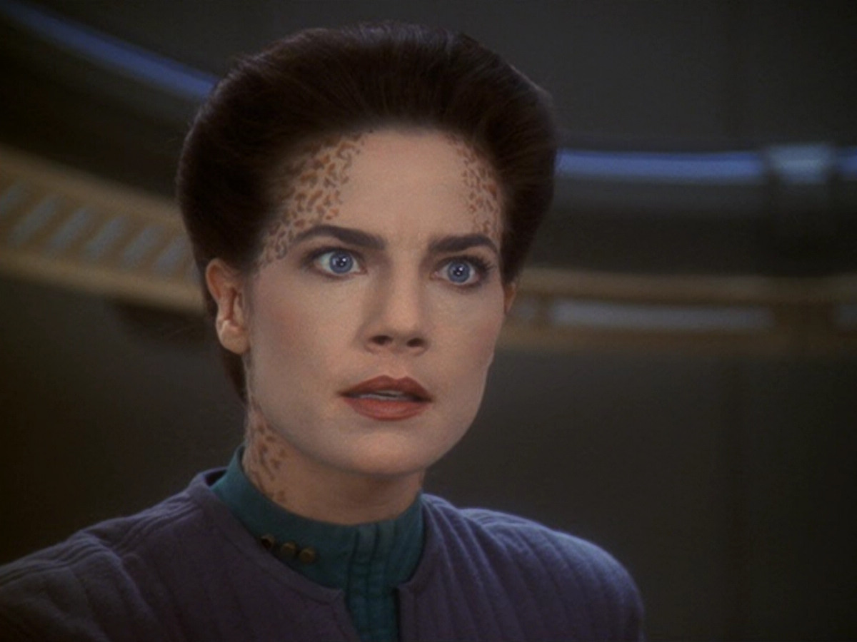 extant_StarTrek_DS9_6x11-Waltz_00584.jpg