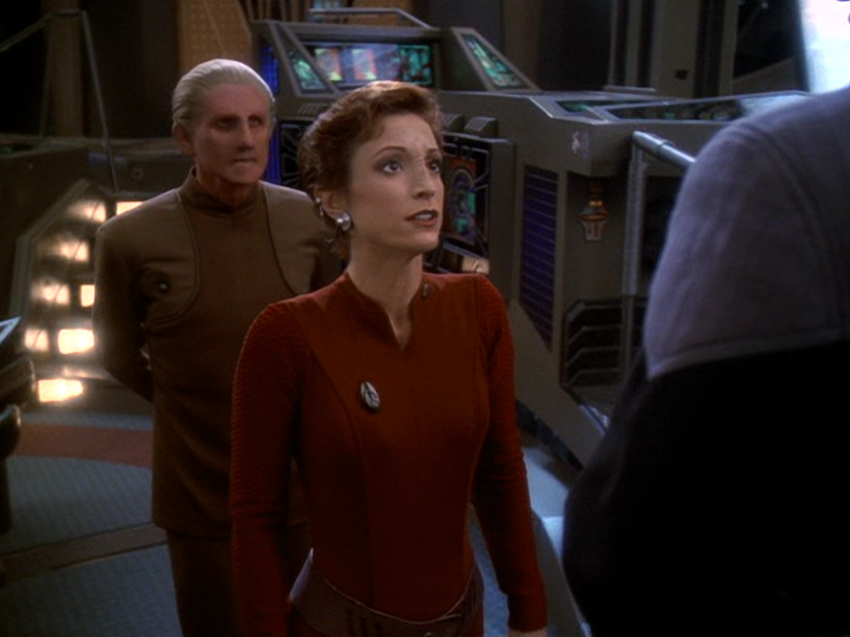 extant_StarTrek_DS9_6x11-Waltz_00664.jpg