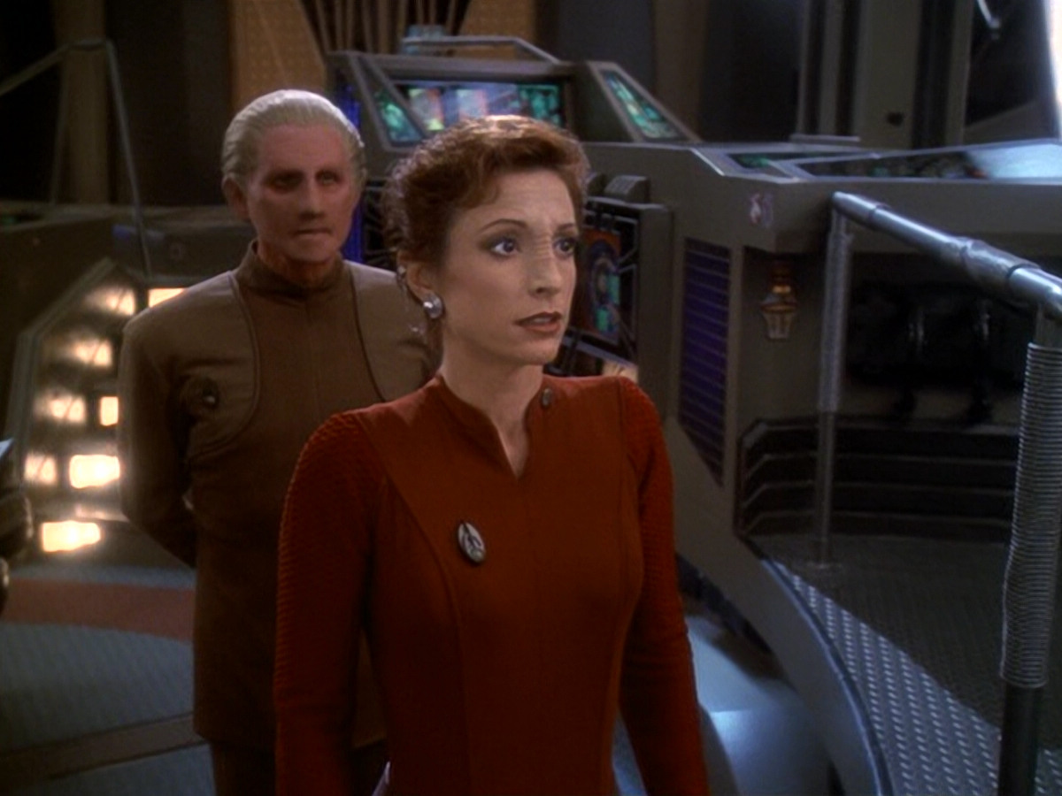 extant_StarTrek_DS9_6x11-Waltz_00681.jpg