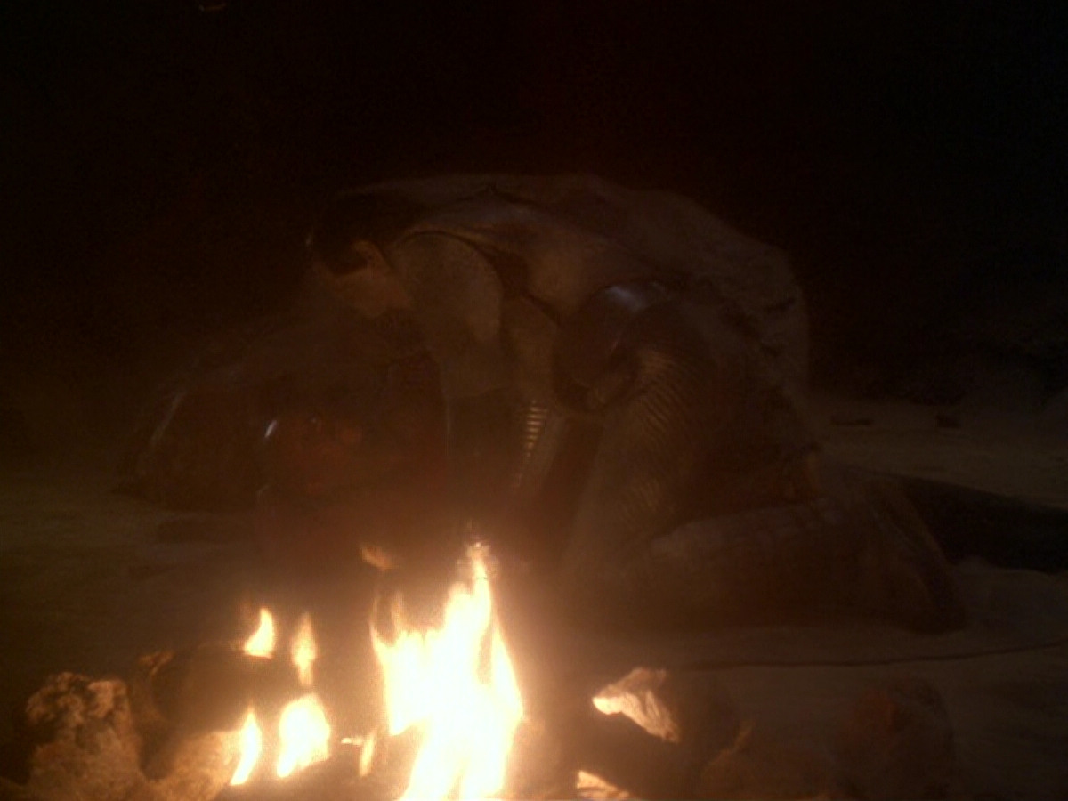 extant_StarTrek_DS9_6x11-Waltz_00702.jpg