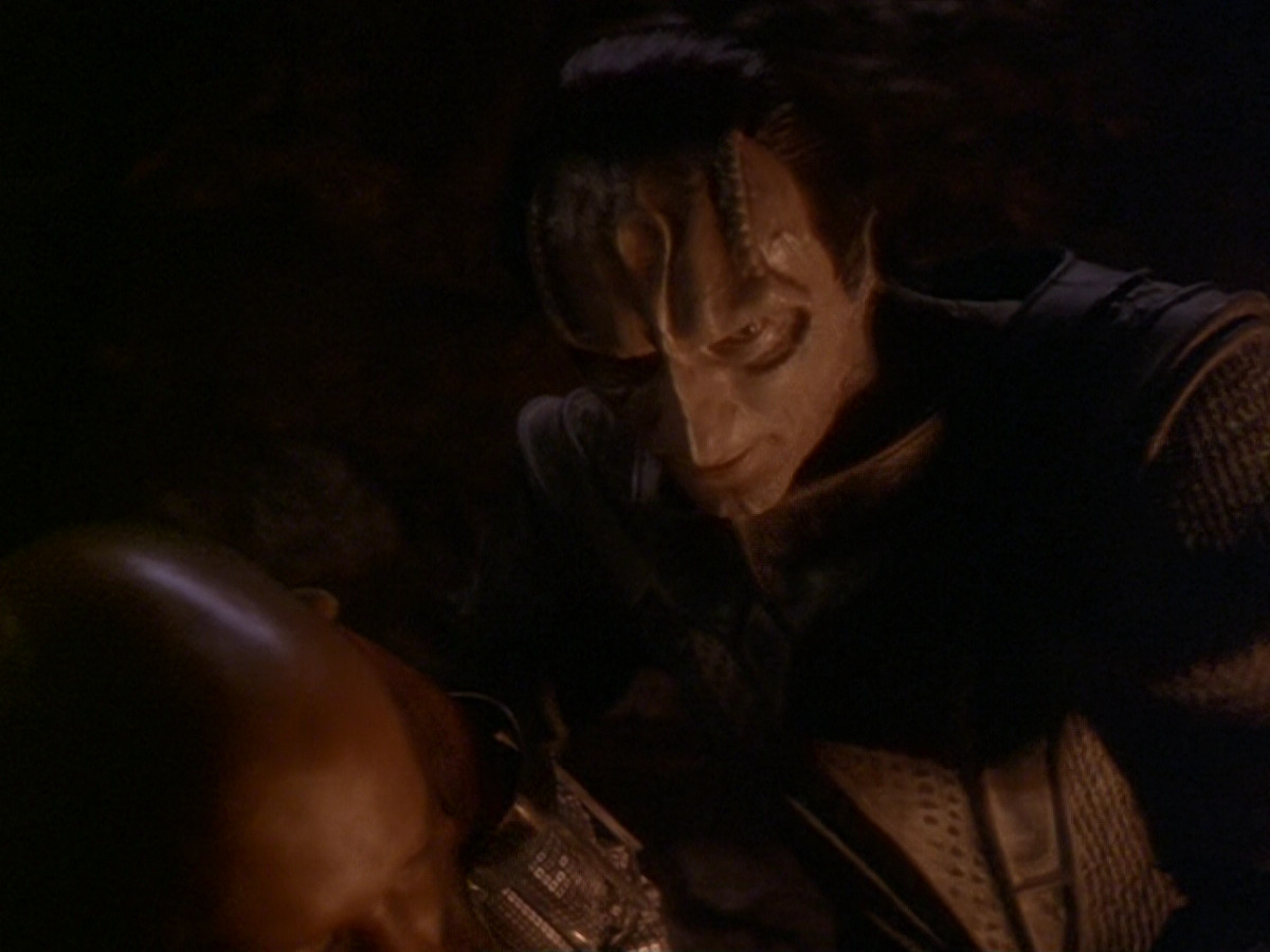 extant_StarTrek_DS9_6x11-Waltz_00707.jpg