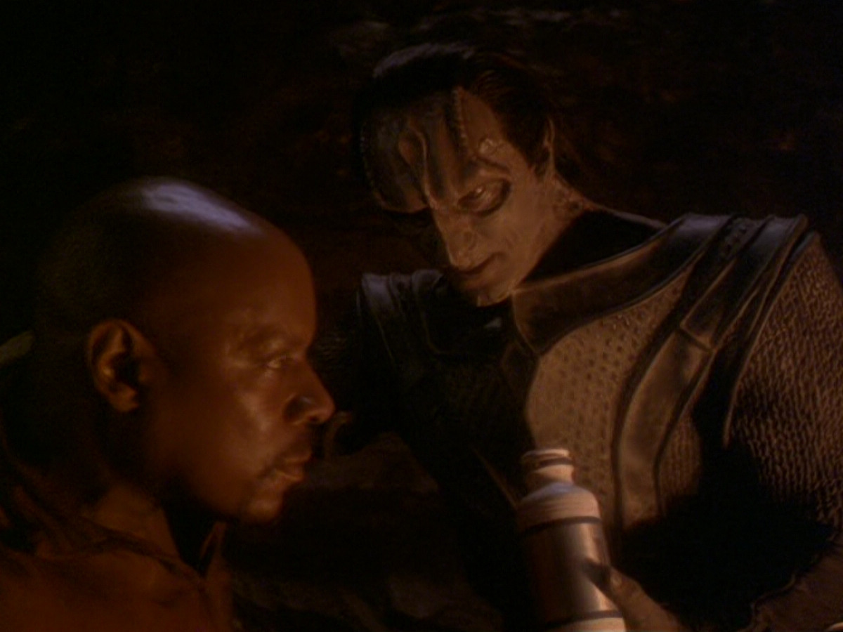extant_StarTrek_DS9_6x11-Waltz_00770.jpg