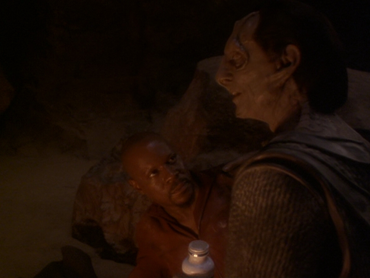 extant_StarTrek_DS9_6x11-Waltz_00788.jpg