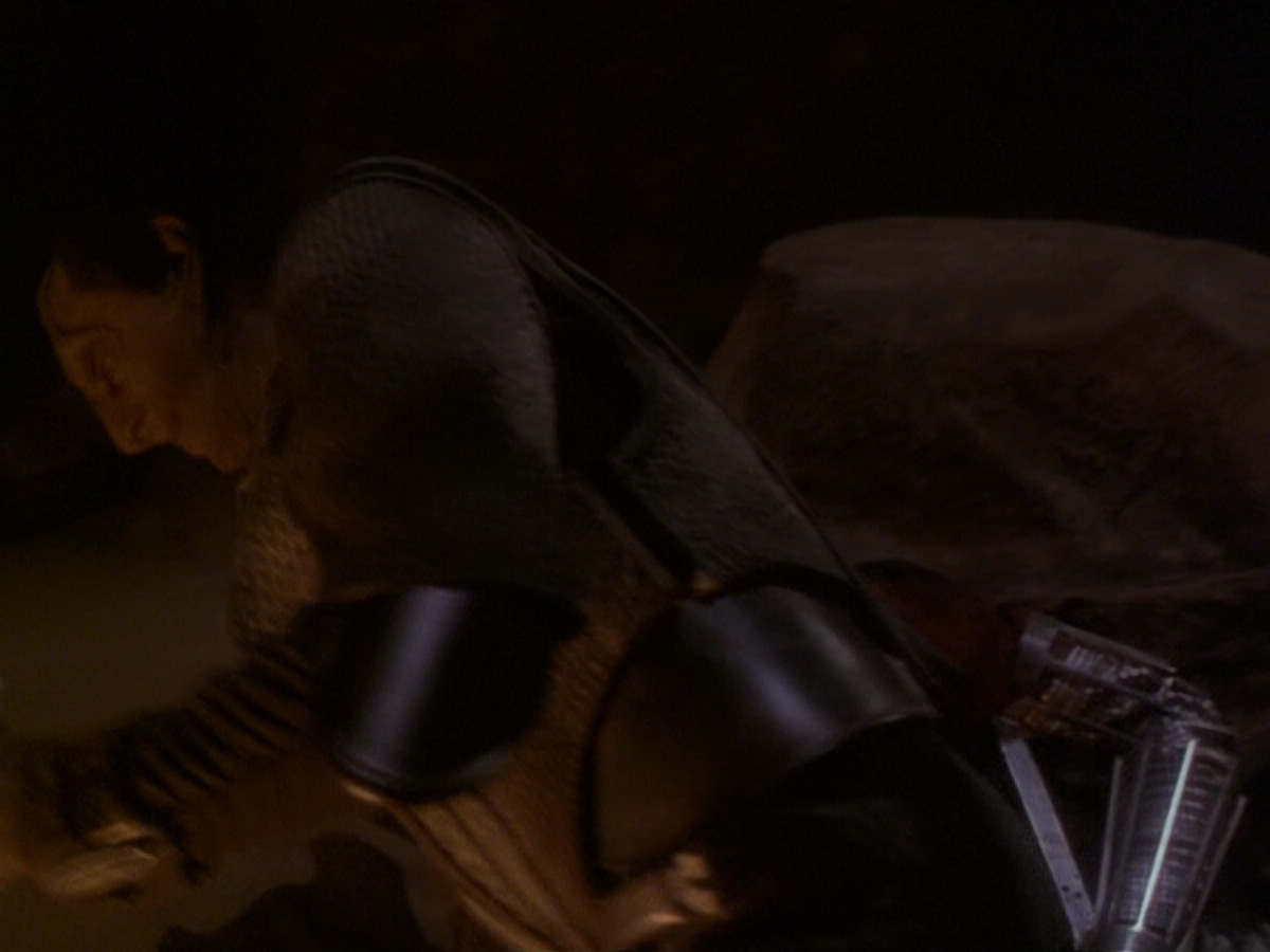 extant_StarTrek_DS9_6x11-Waltz_00799.jpg