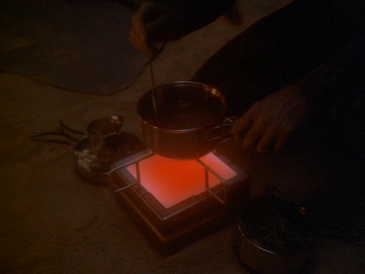 extant_StarTrek_DS9_6x11-Waltz_01028.jpg