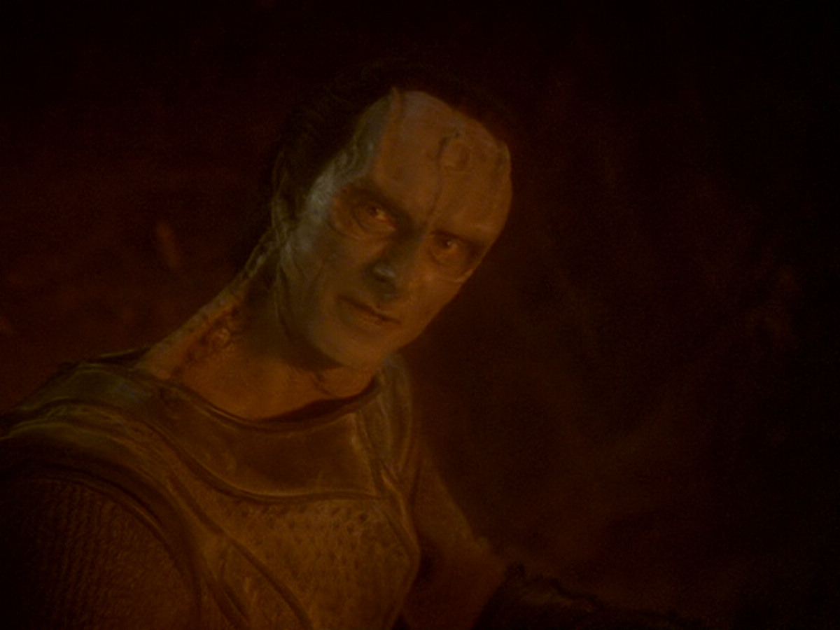 extant_StarTrek_DS9_6x11-Waltz_01170.jpg