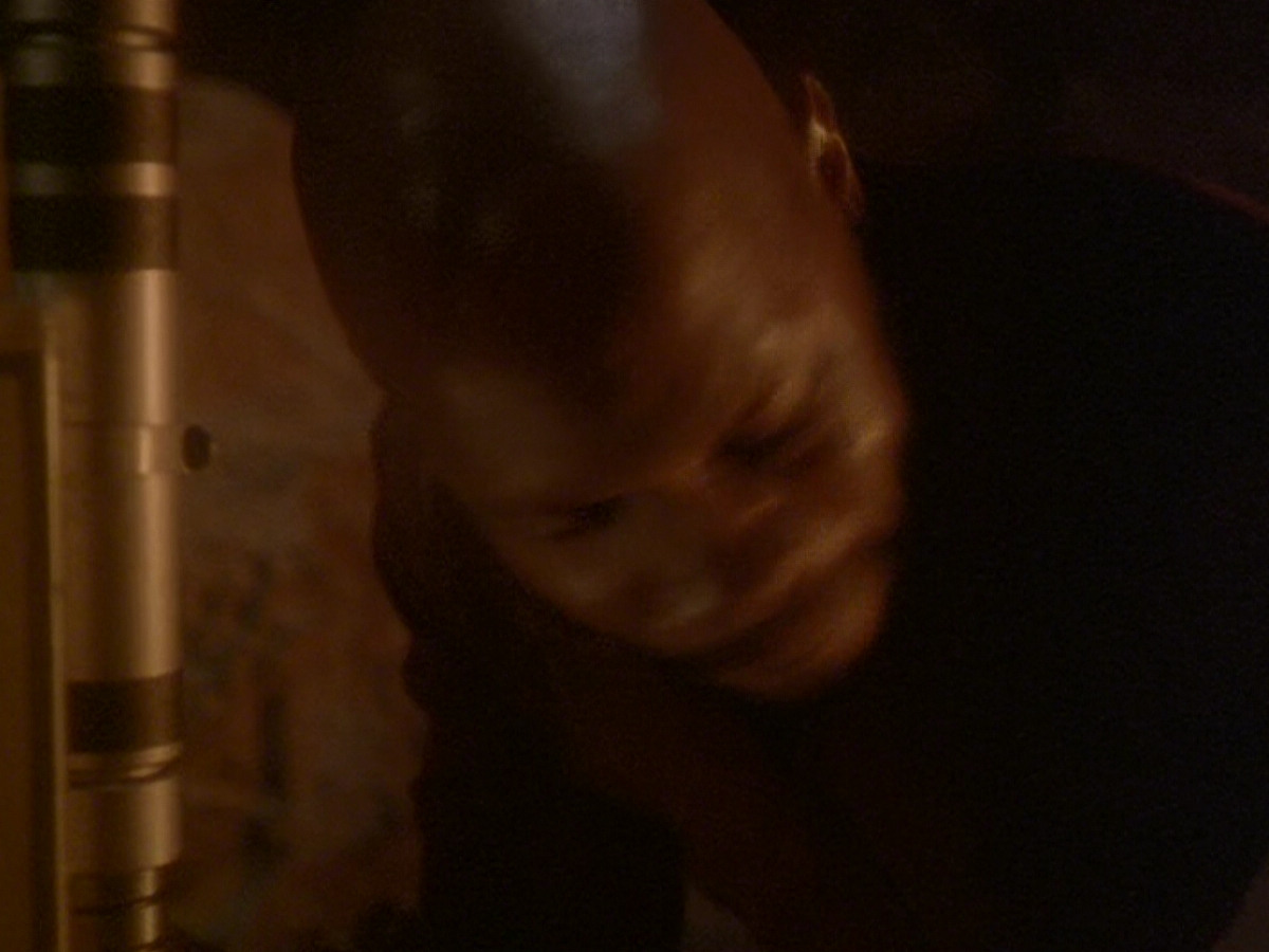 extant_StarTrek_DS9_6x11-Waltz_01778.jpg