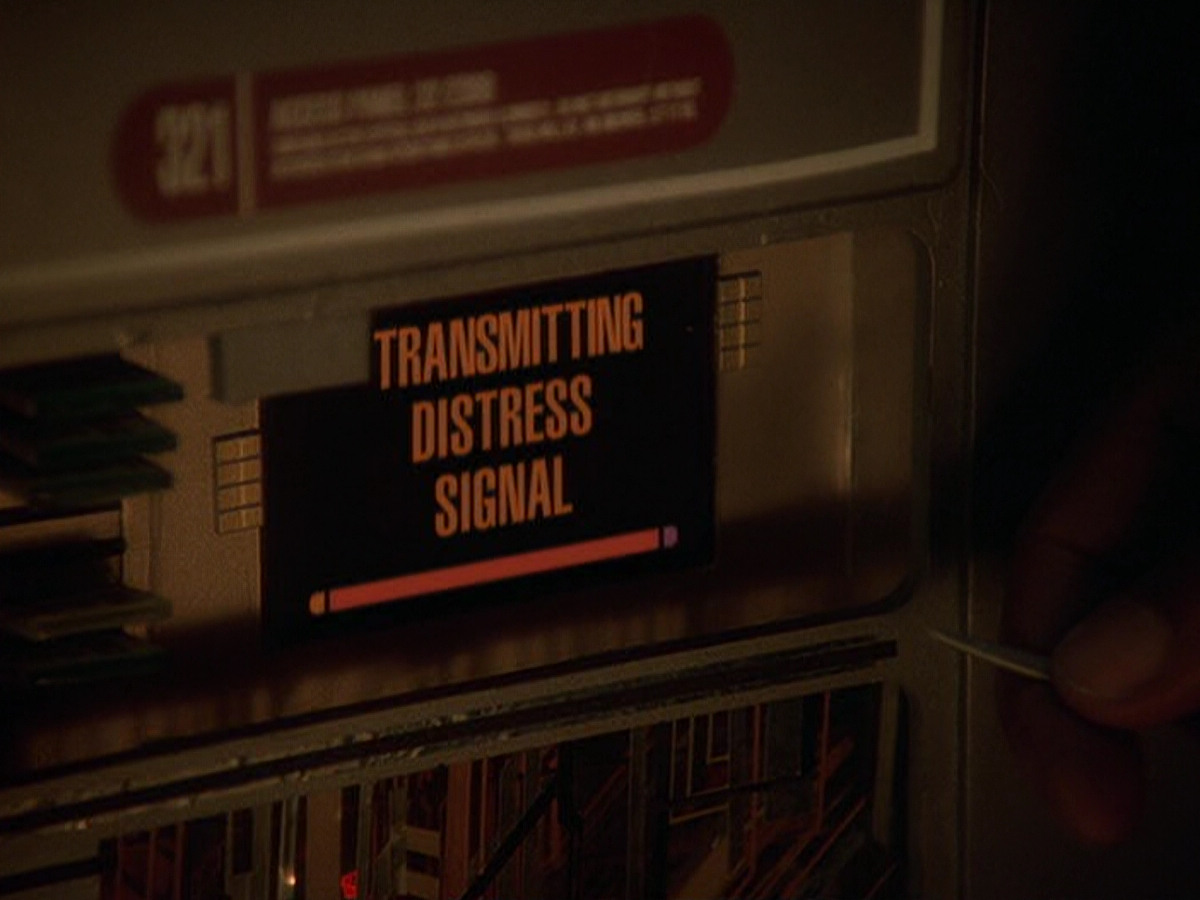 extant_StarTrek_DS9_6x11-Waltz_01814.jpg
