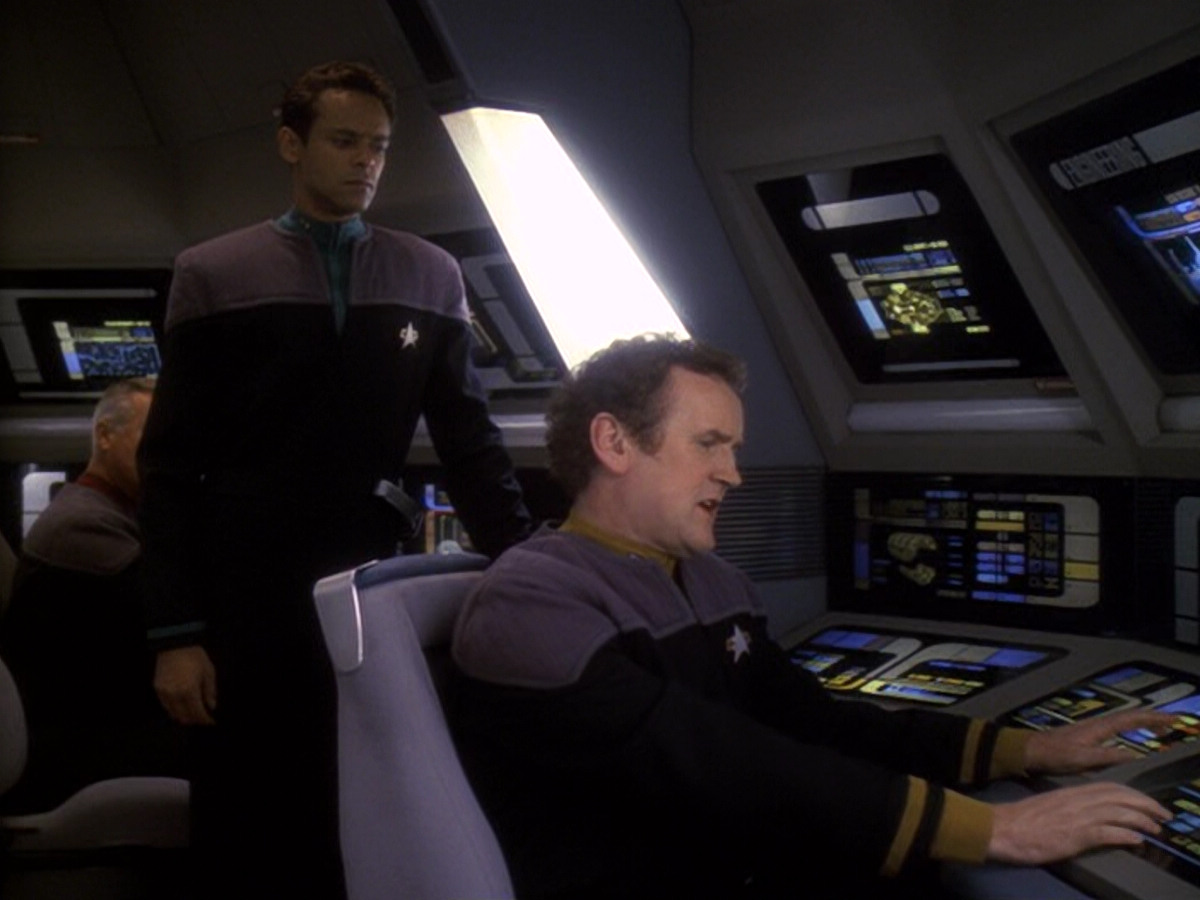 extant_StarTrek_DS9_6x11-Waltz_02626.jpg