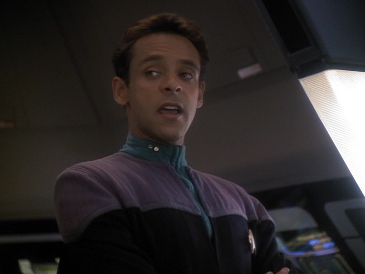 extant_StarTrek_DS9_6x11-Waltz_02629.jpg
