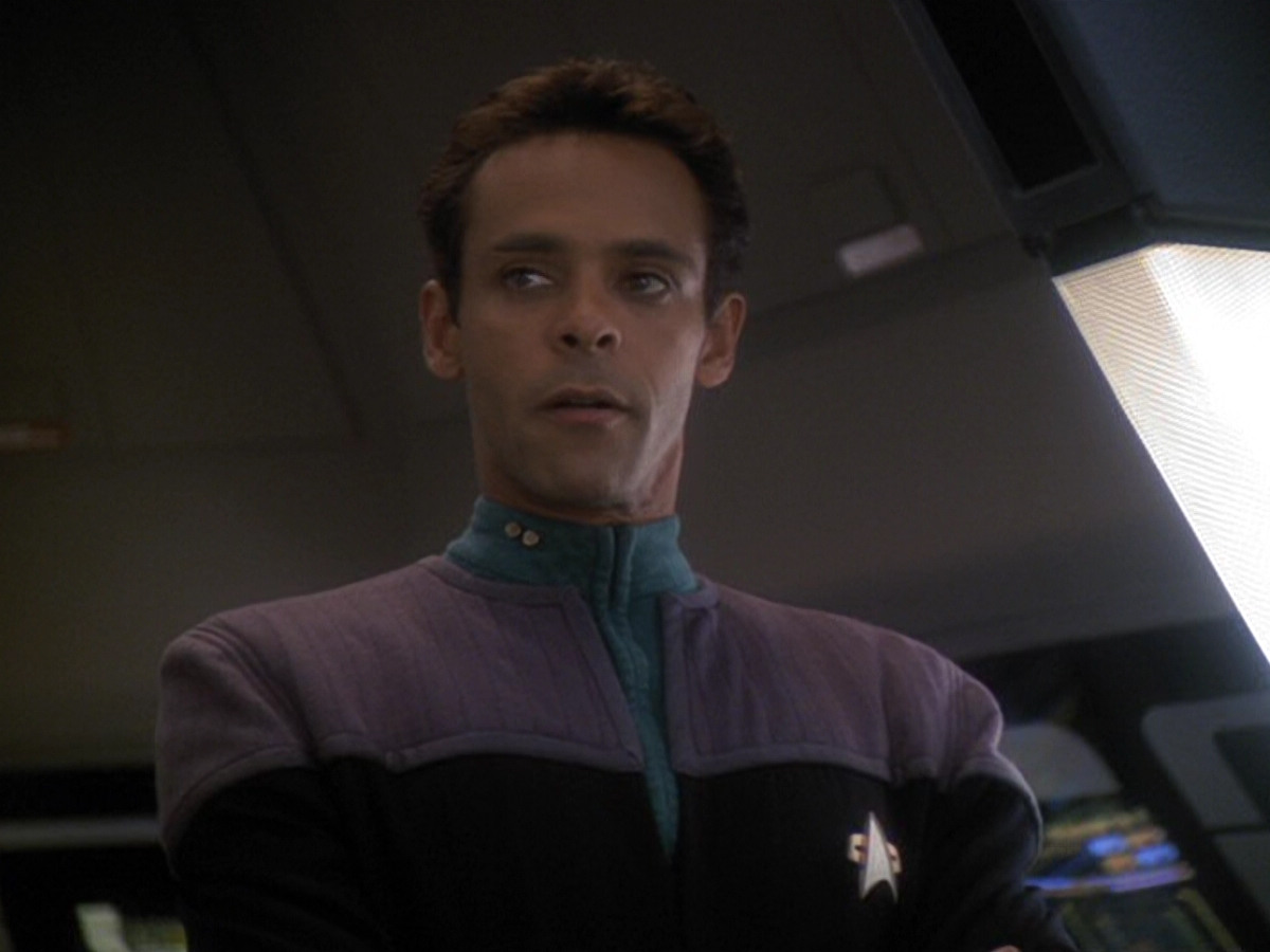 extant_StarTrek_DS9_6x11-Waltz_02636.jpg