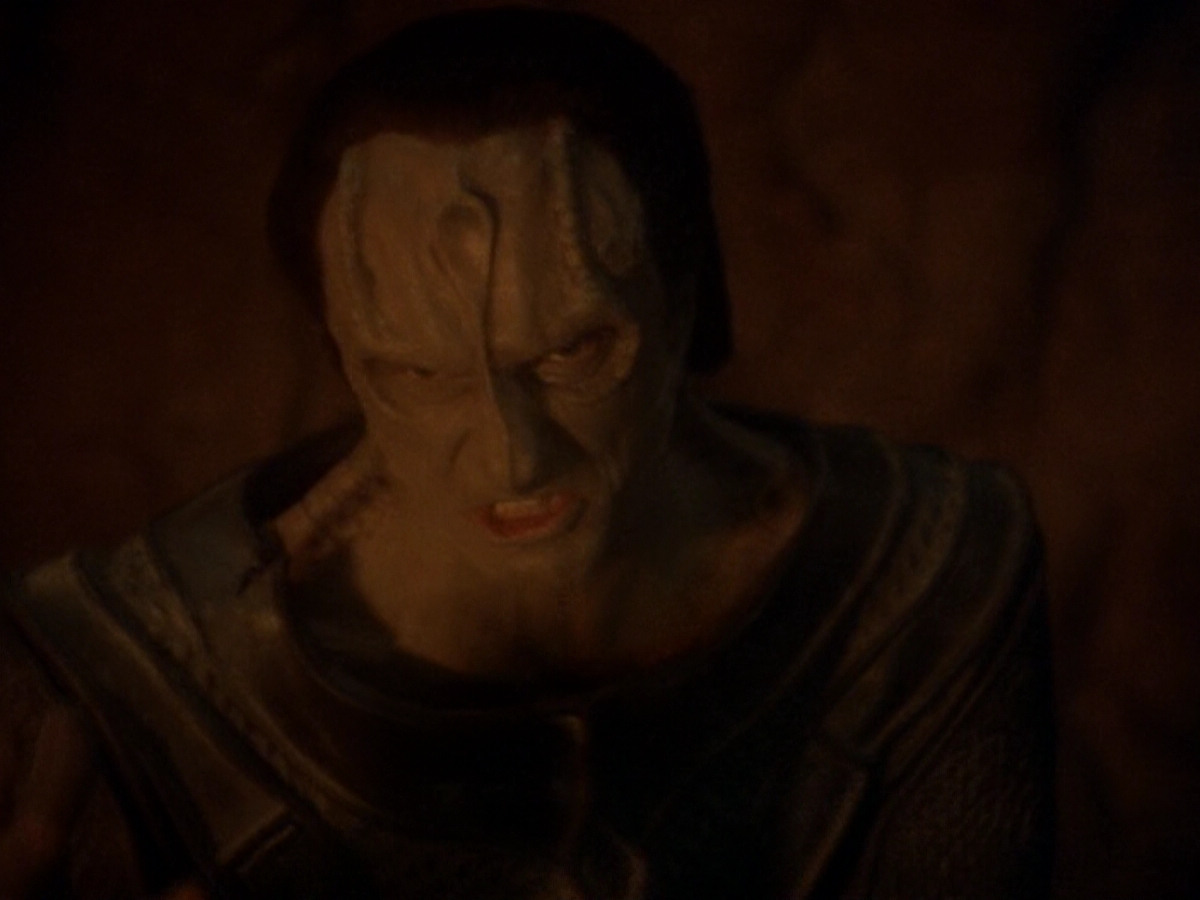 extant_StarTrek_DS9_6x11-Waltz_03206.jpg