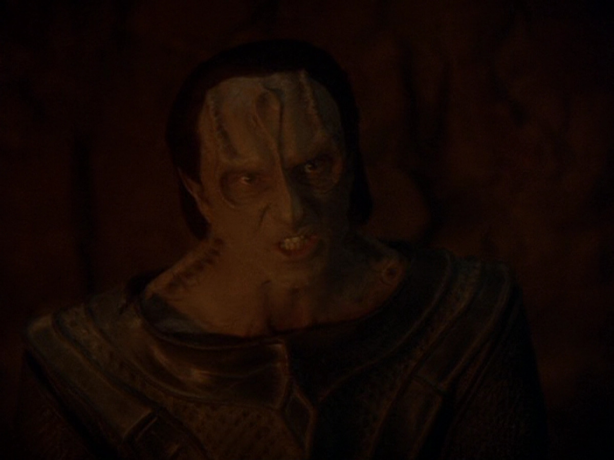 extant_StarTrek_DS9_6x11-Waltz_03260.jpg