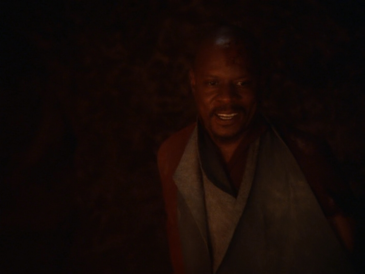 extant_StarTrek_DS9_6x11-Waltz_03341.jpg