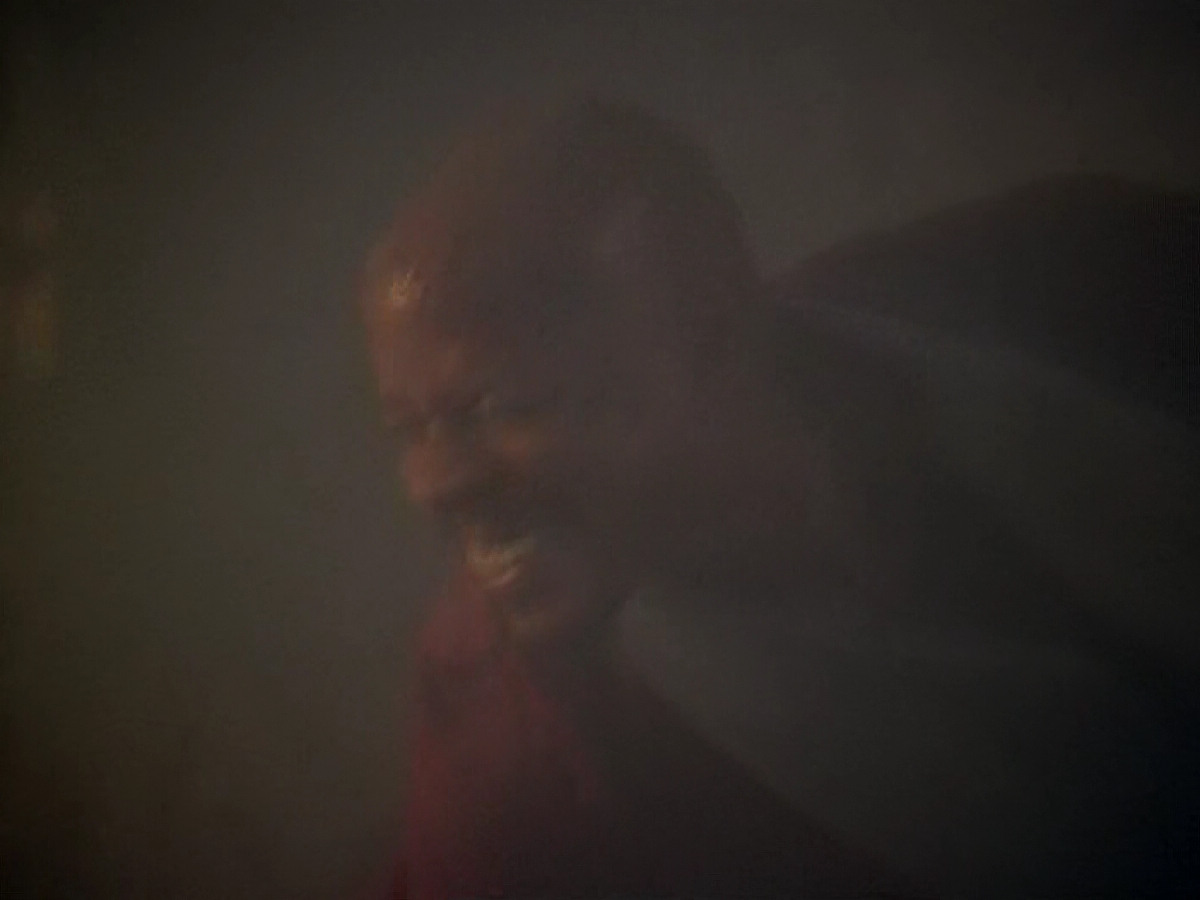 extant_StarTrek_DS9_6x11-Waltz_03375.jpg