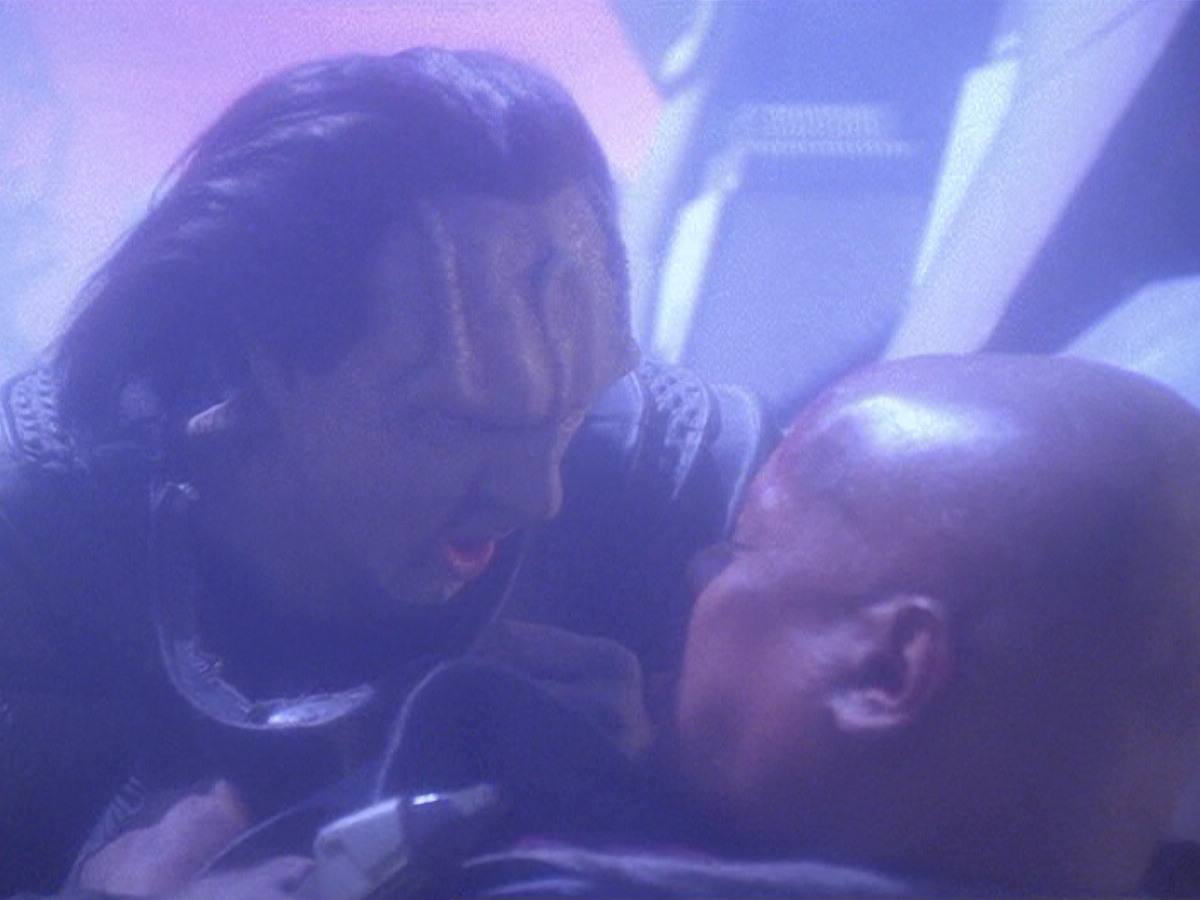 extant_StarTrek_DS9_6x11-Waltz_03482.jpg