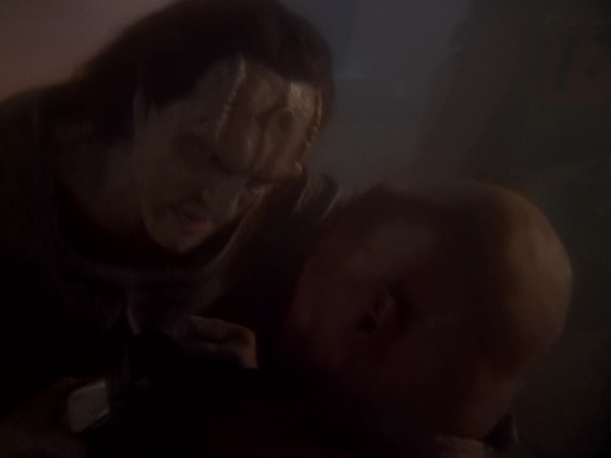 extant_StarTrek_DS9_6x11-Waltz_03497.jpg