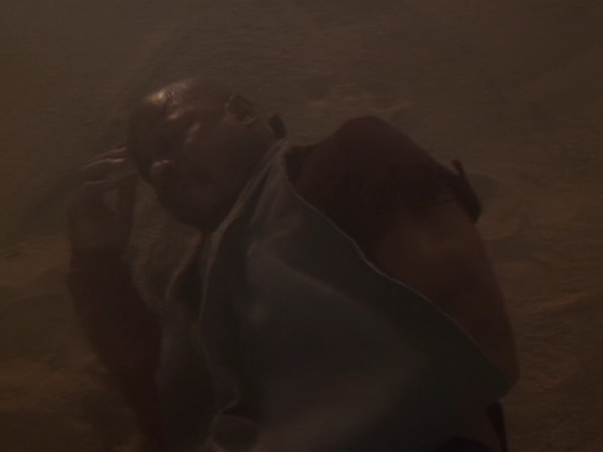 extant_StarTrek_DS9_6x11-Waltz_03527.jpg