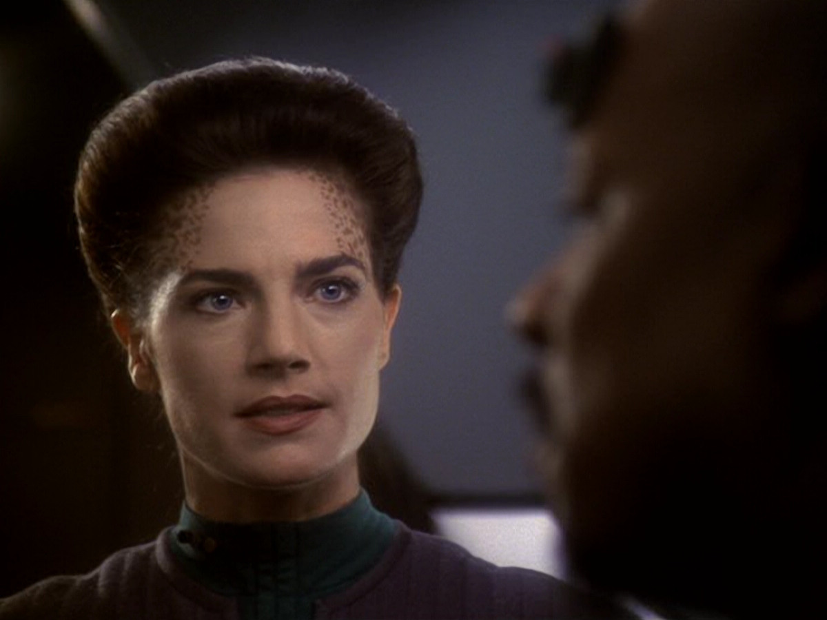 extant_StarTrek_DS9_6x11-Waltz_03637.jpg
