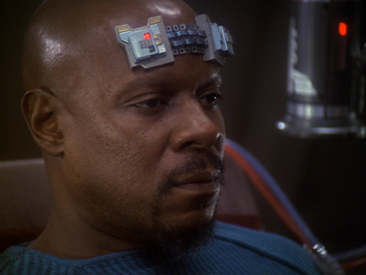 extant_StarTrek_DS9_6x11-Waltz_03642.jpg