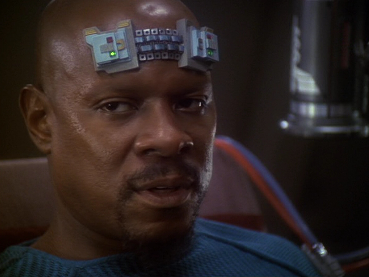 extant_StarTrek_DS9_6x11-Waltz_03679.jpg
