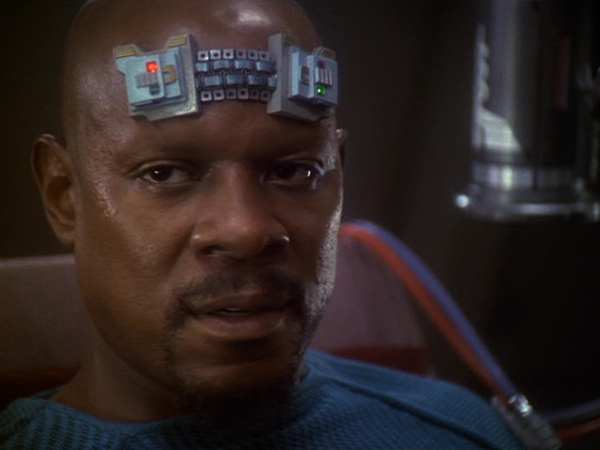 extant_StarTrek_DS9_6x11-Waltz_03680.jpg