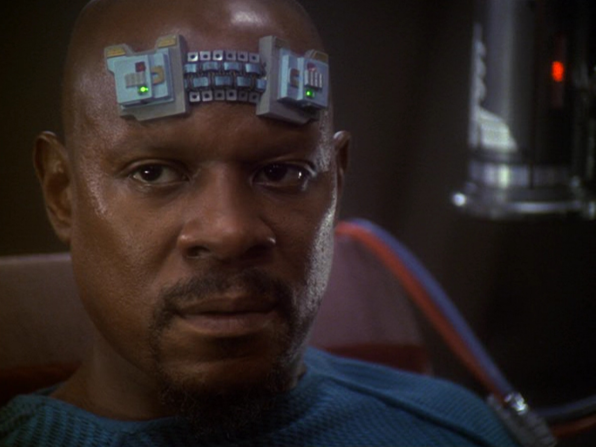 extant_StarTrek_DS9_6x11-Waltz_03682.jpg