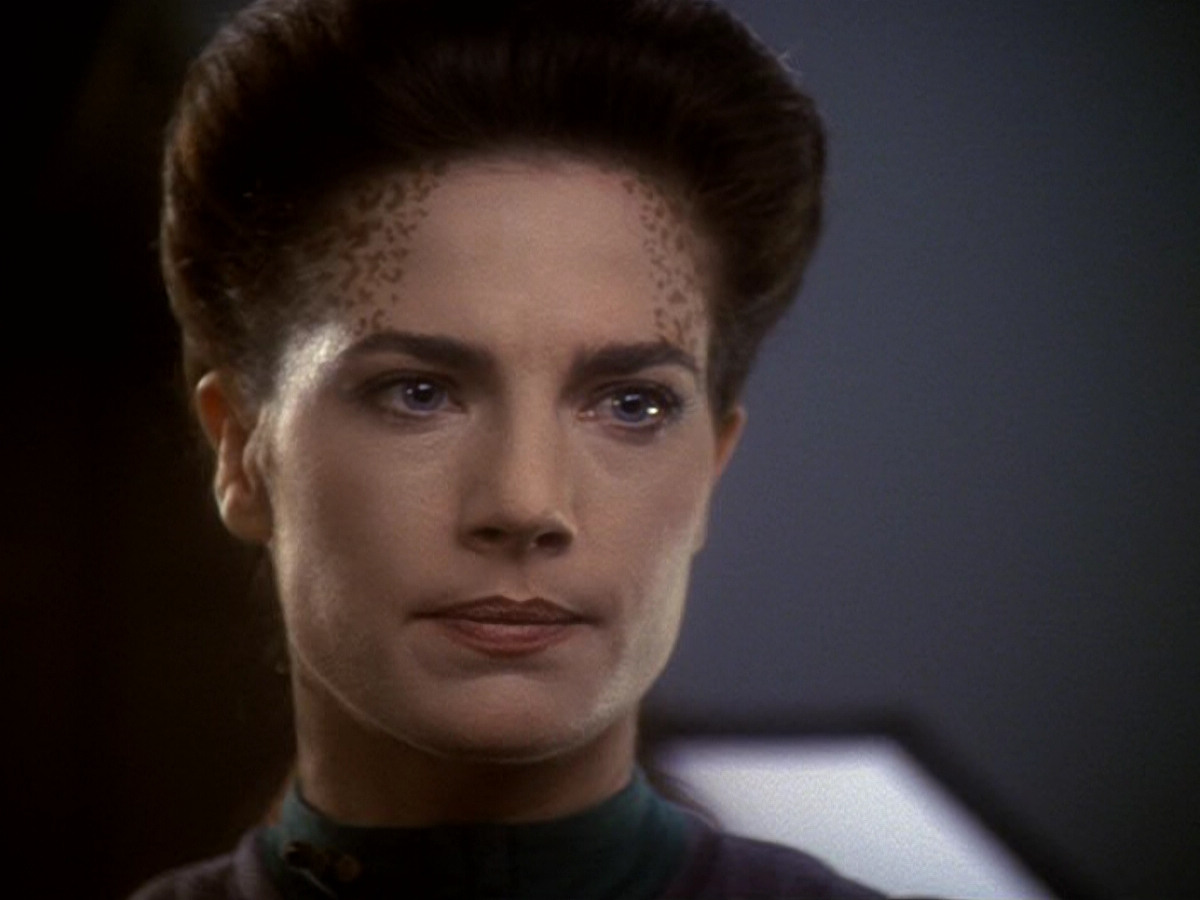 extant_StarTrek_DS9_6x11-Waltz_03686.jpg
