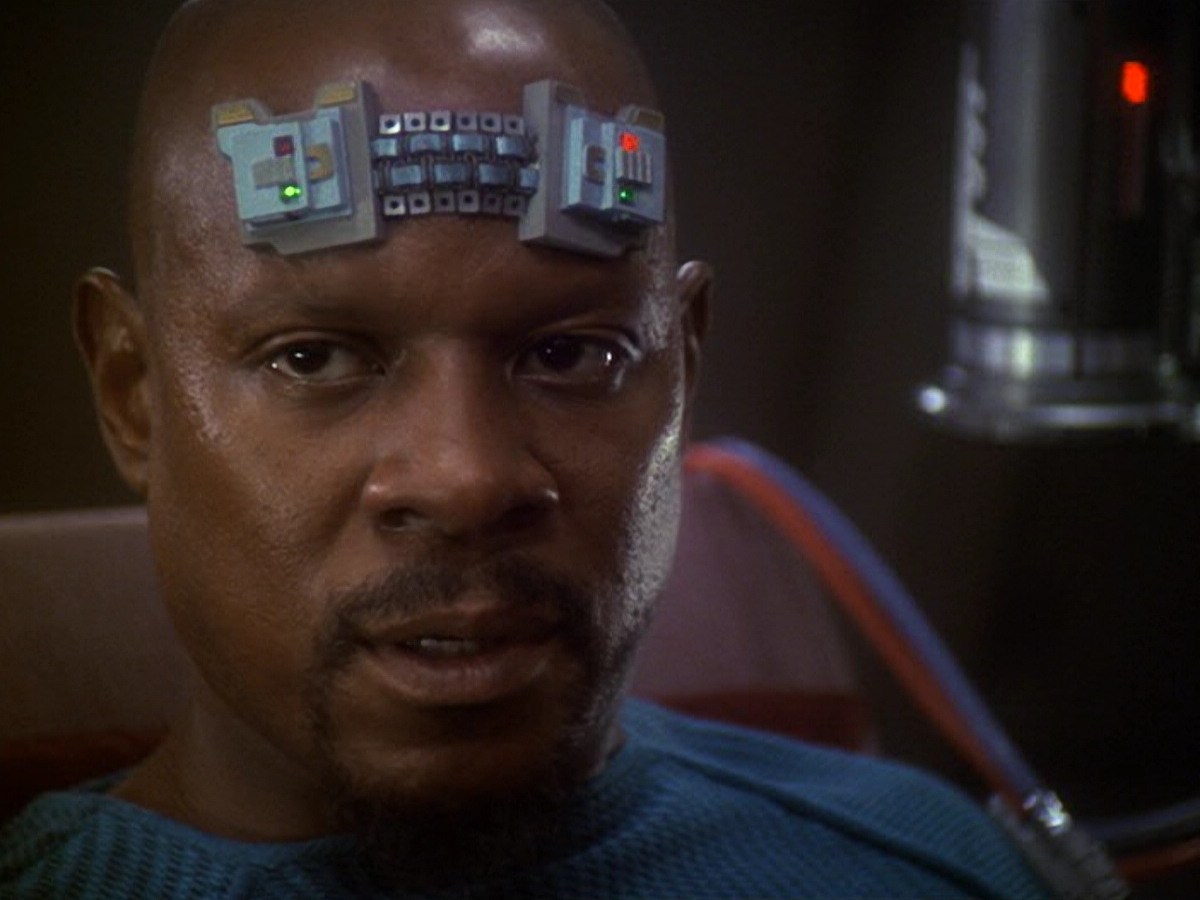 extant_StarTrek_DS9_6x11-Waltz_03701.jpg